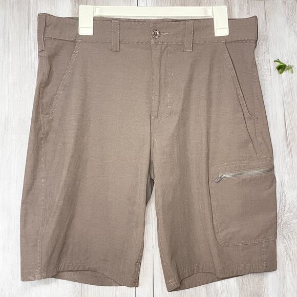 HUK Men’s Next Level Quick-Dry Performance Fishing Shorts L Taupe Brown - Picture 1 of 8